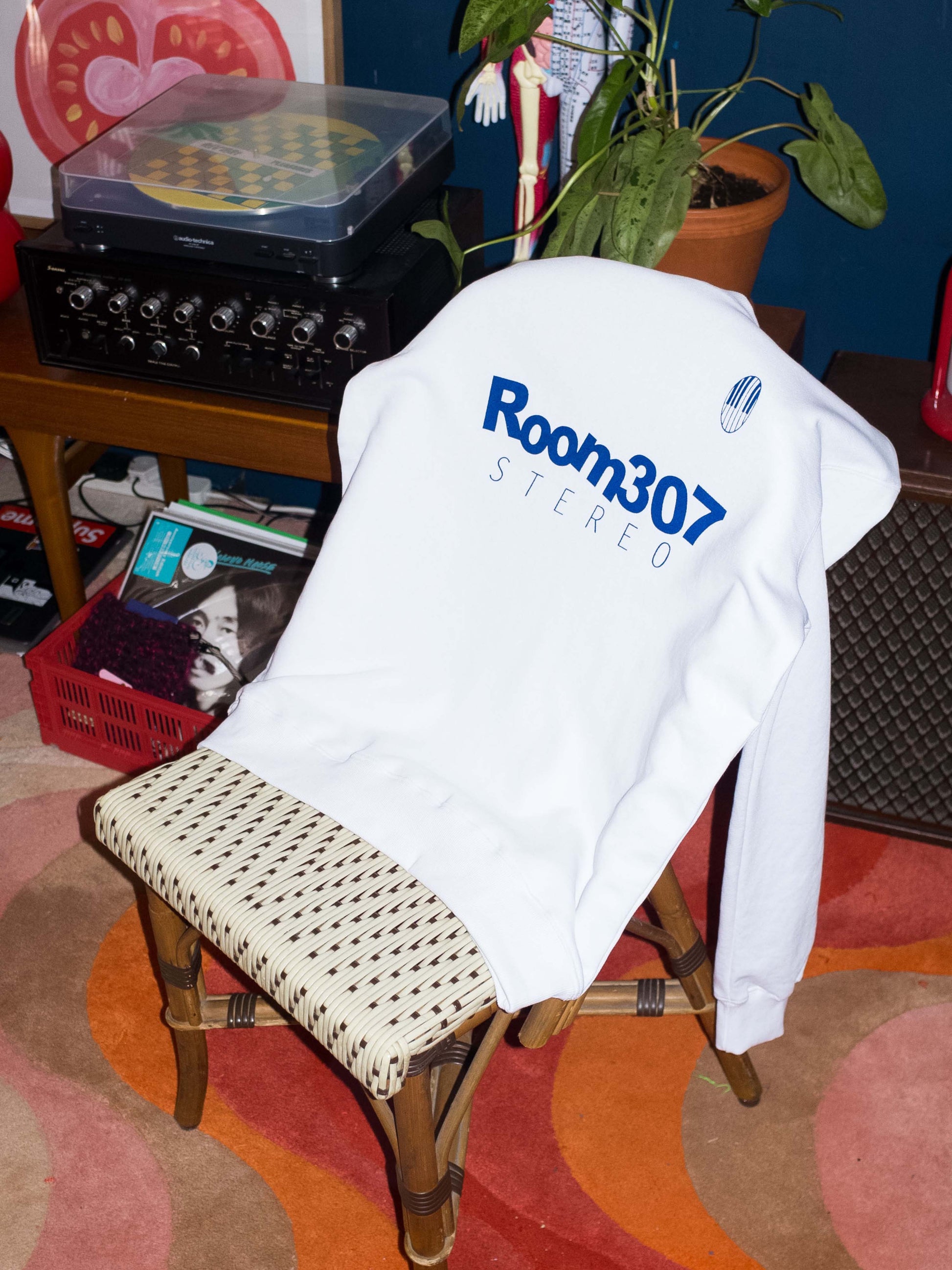 Room307 Classic Long Sleeves (White)